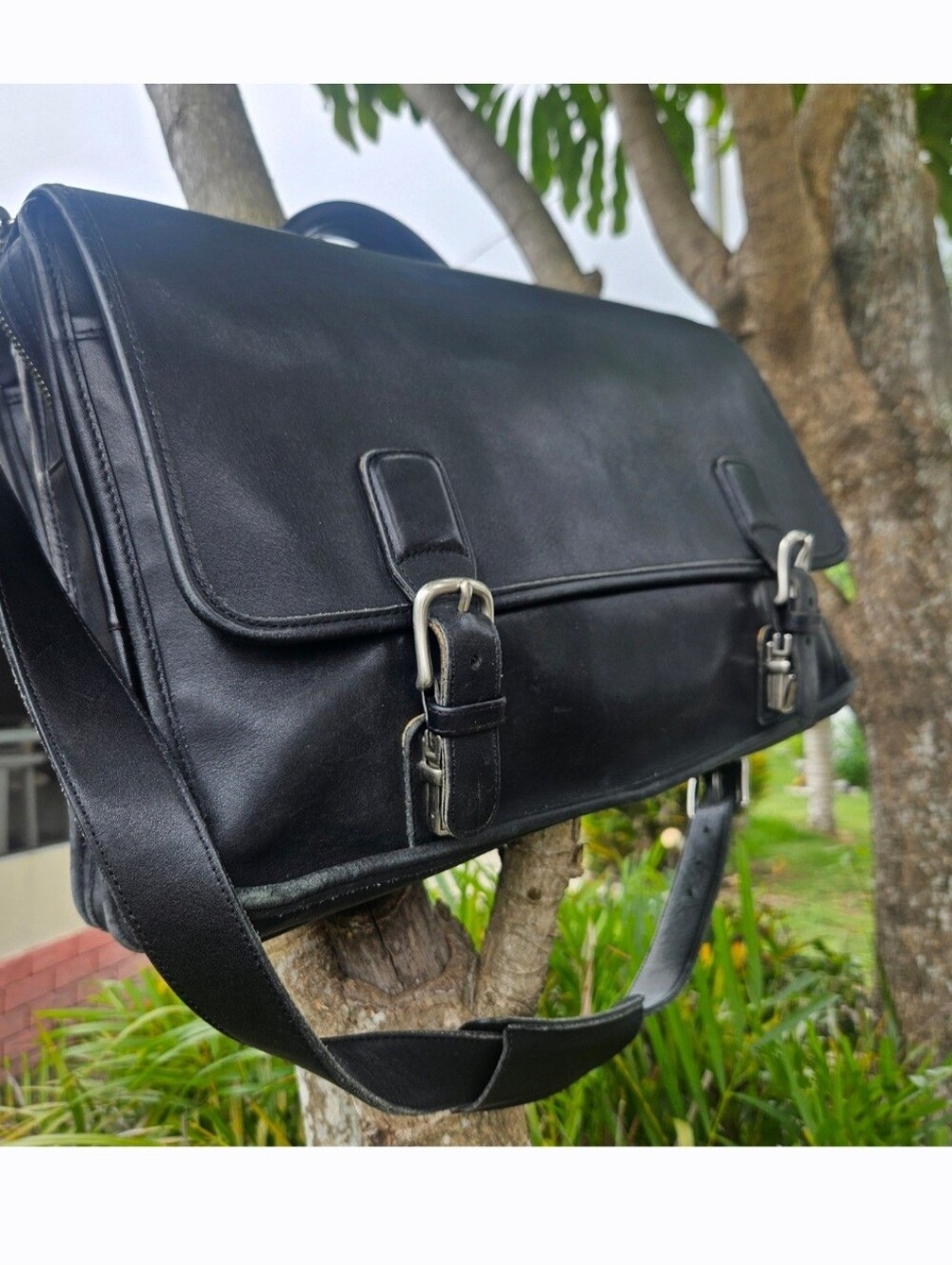 VINTAGE COACH BAG, COACH CROSSBODY BAG, COACH Thompson Silver Hardware COACH BAG - Picture 7 of 12